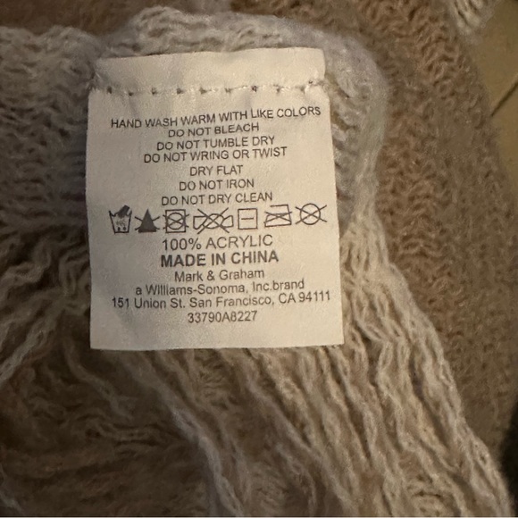 Mark & Graham color block throw - Picture 3 of 3